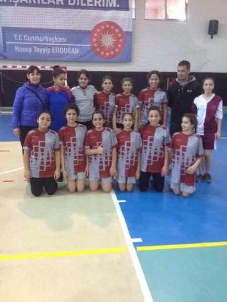 Kız Futsal Takımımız
